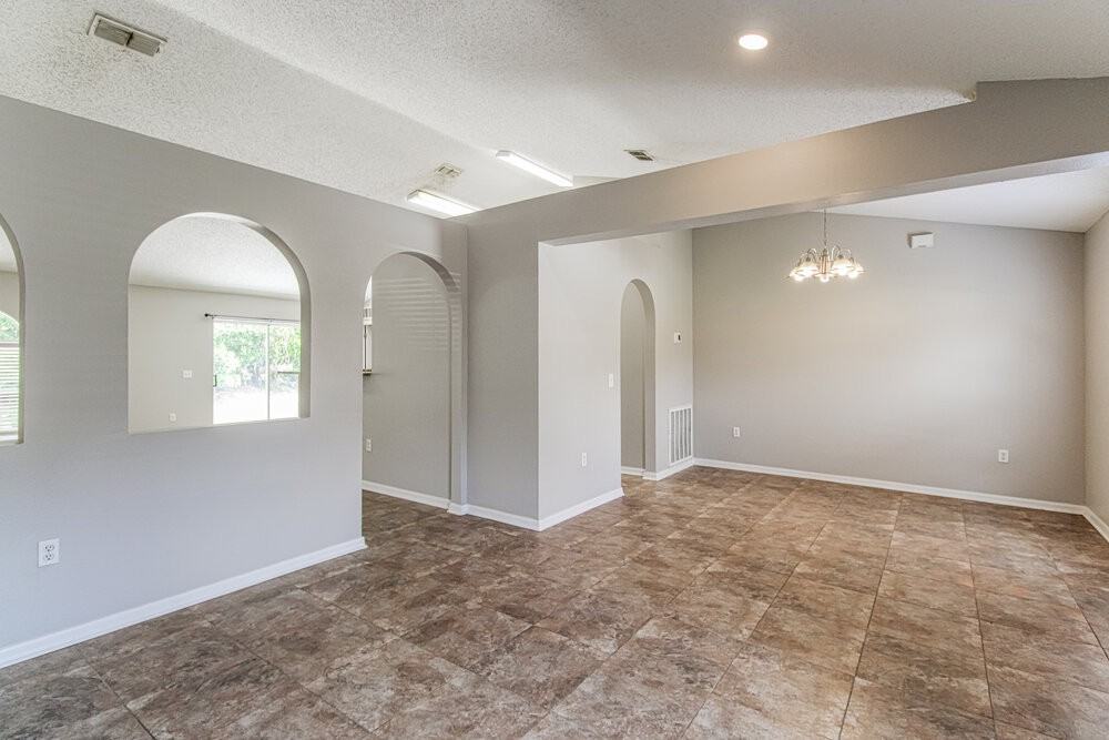 1159 Newcomb Ave - Photo 4 of 16