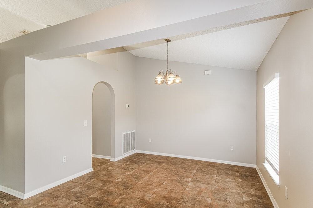 1159 Newcomb Ave - Photo 5 of 16