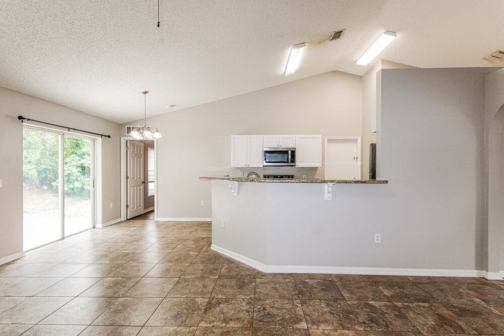 1159 Newcomb Ave - Photo 7 of 16