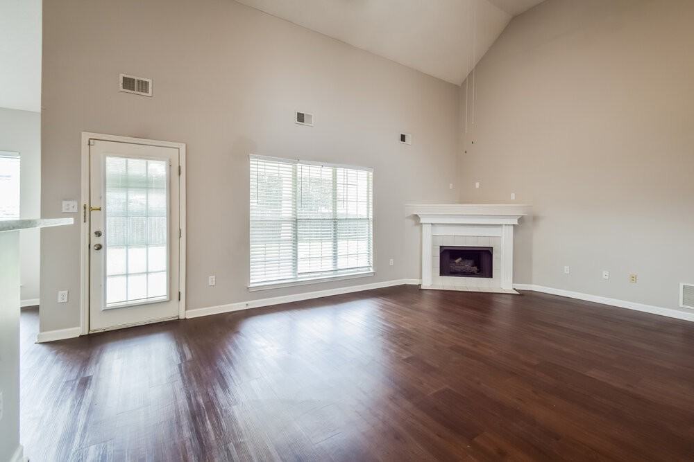 5678 Kuykendall Dr - Photo 5 of 17