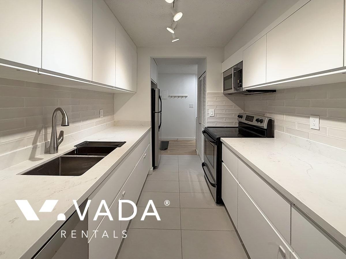 Erickson Tower 1 BR Apt Rental 1605 - Photo 3 of 12