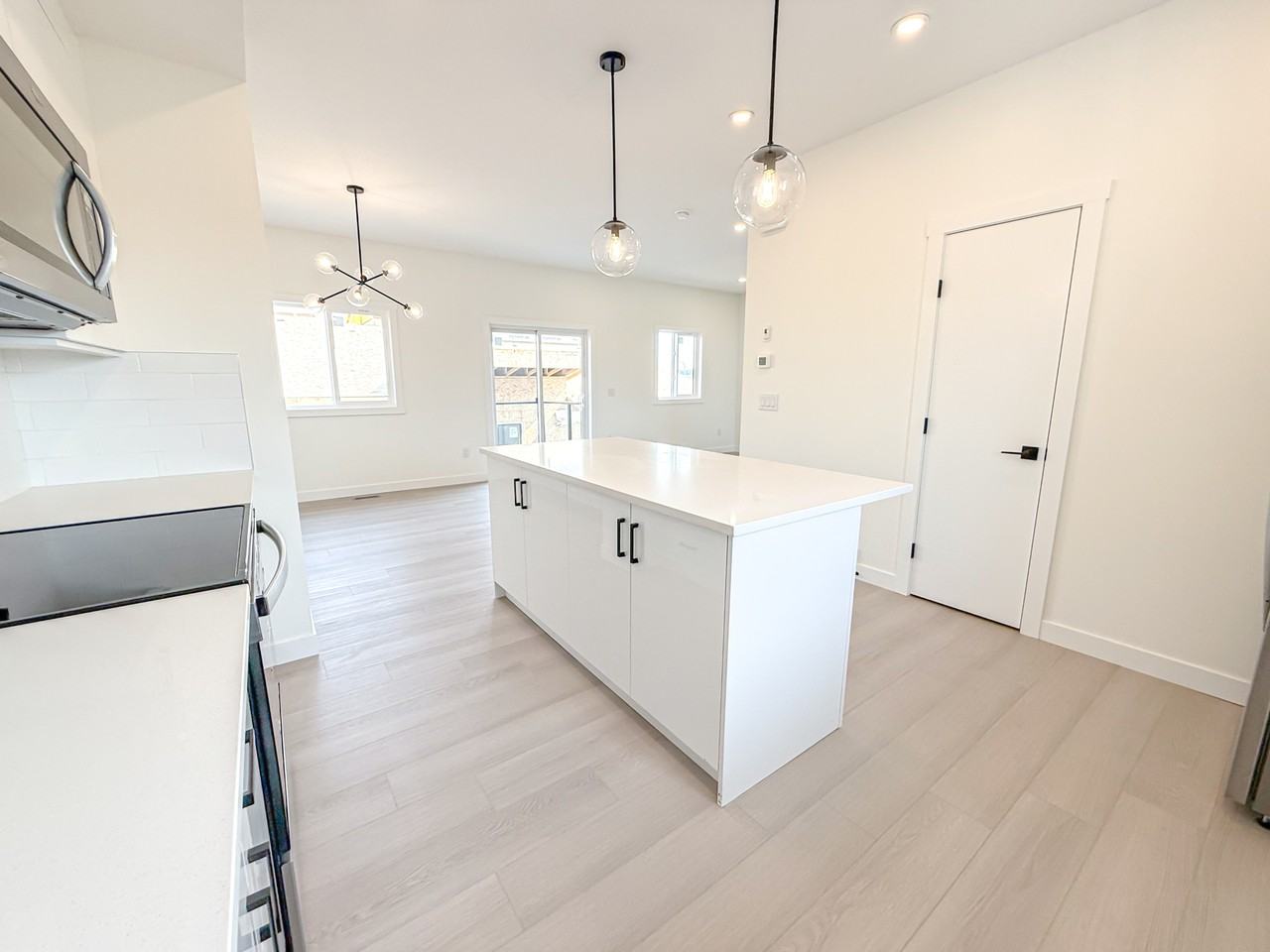273 Sage Hill Circle NW, Calgary - Photo 7 of 30