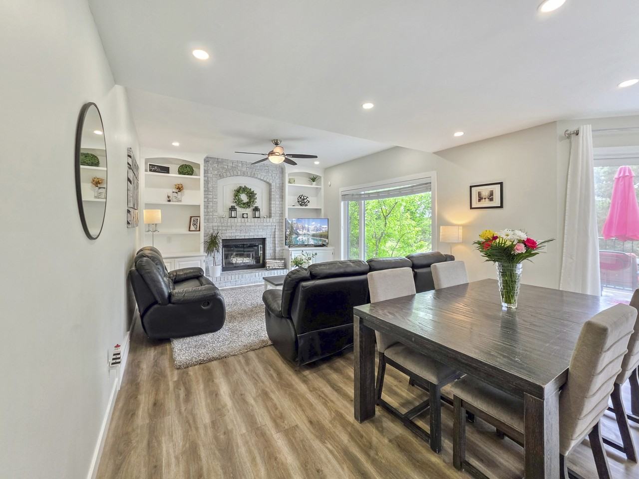 138 Mt Robson Close Se - Photo 4 of 50