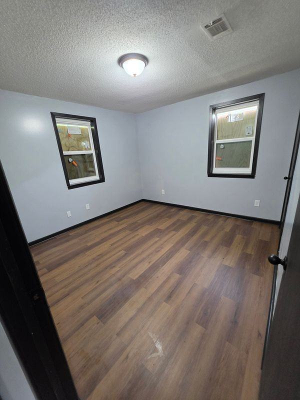 1900 Van Buren Ave - Photo 3 of 3