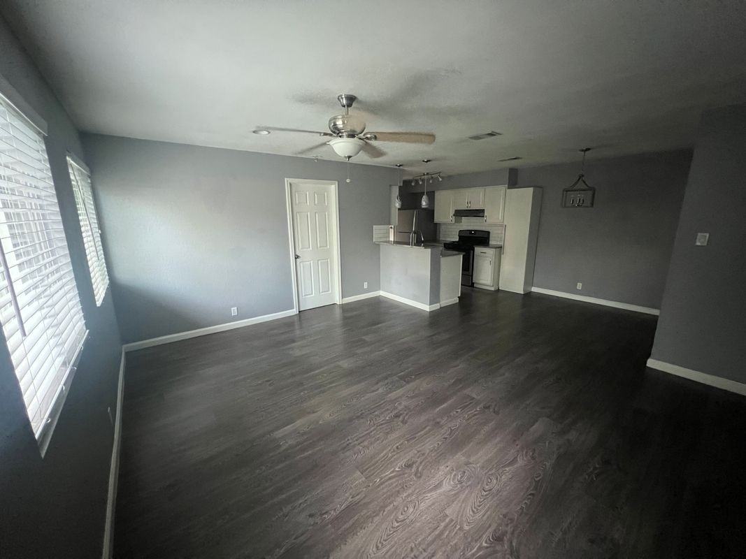 2301 Tern Cir - Photo 2 of 21