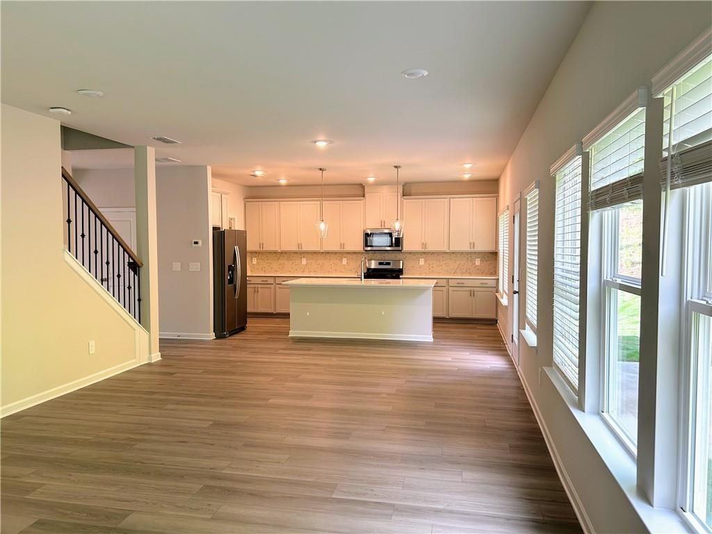 7811 Richmond Trl - Photo 5 of 28
