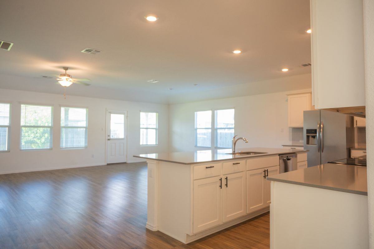 423 Bluejack Way - Photo 6 of 26
