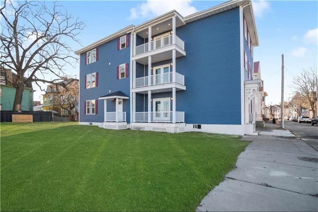 38 Maple St ##1 - Photo 3 of 14