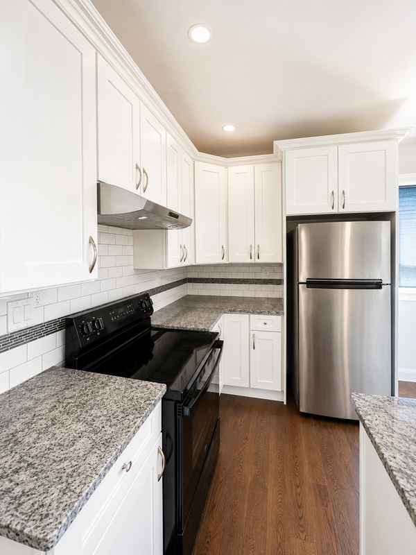 1126 Prospect Pl - Photo 2 of 13