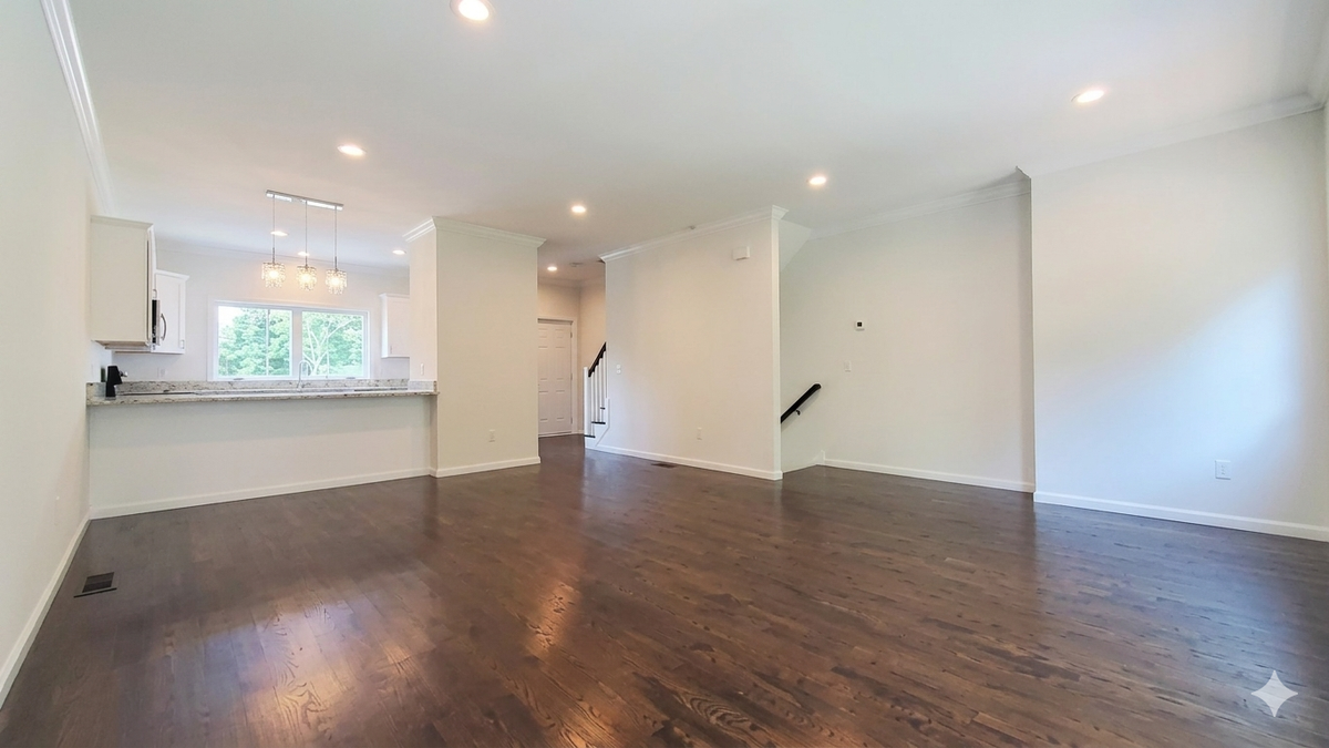 38 Triangle St - Photo 6 of 11