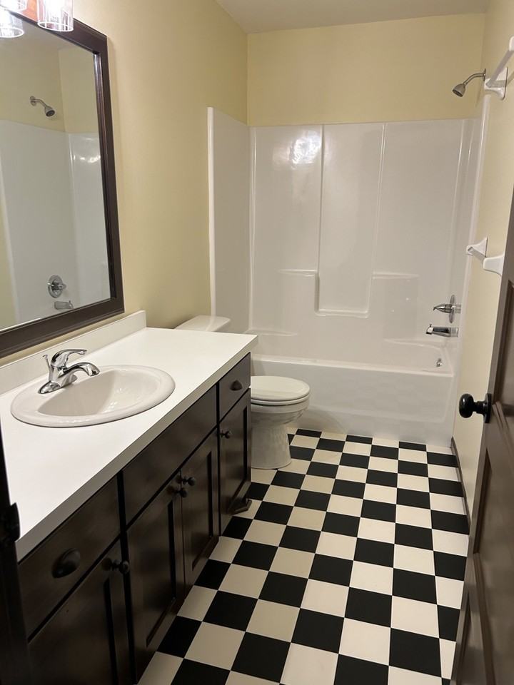 19611 Flamingo St Nw - Photo 5 of 22