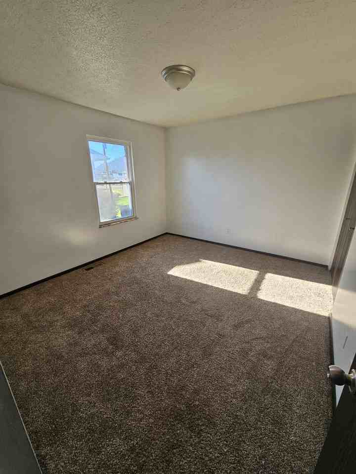 149 Elm St - Photo 3 of 8