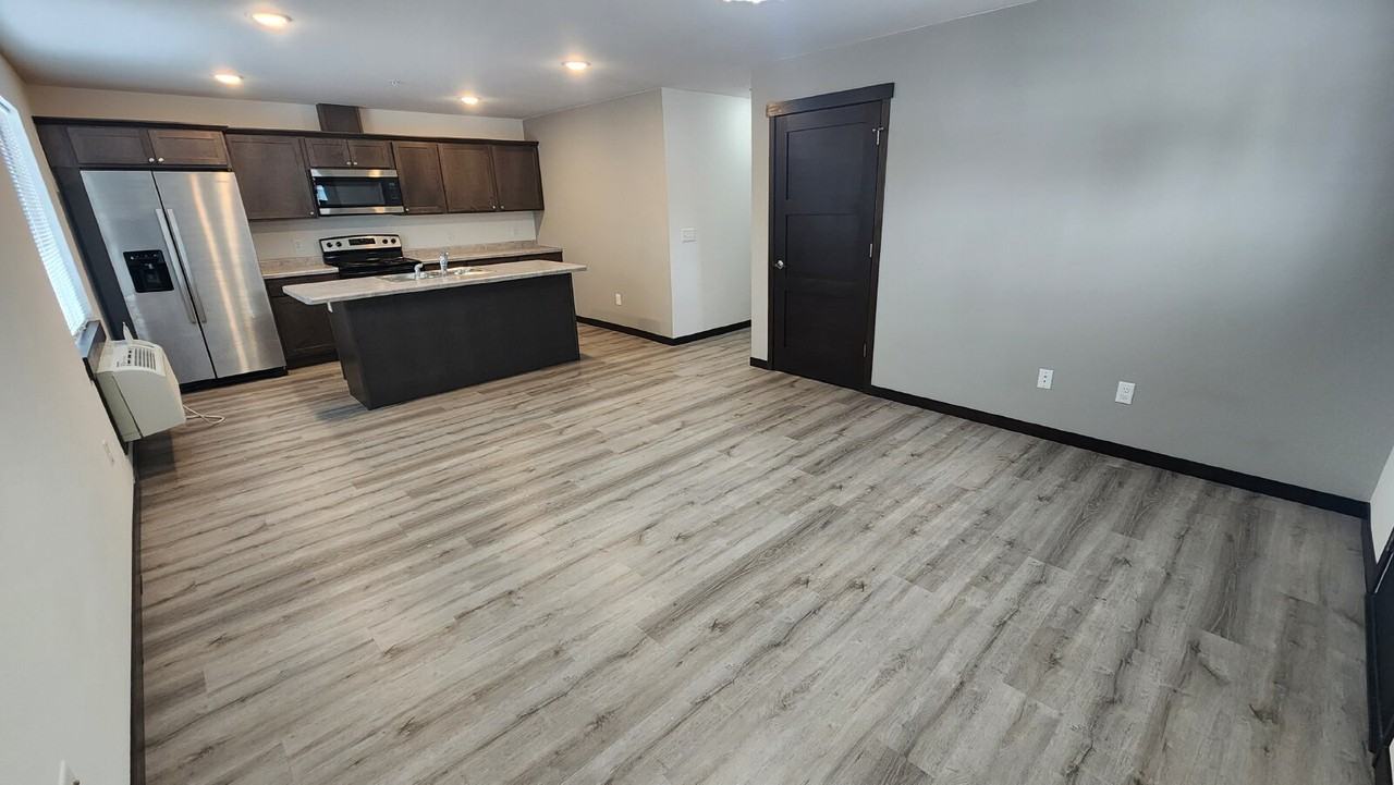 2508 118th St Apt 102 - Photo 3 of 29