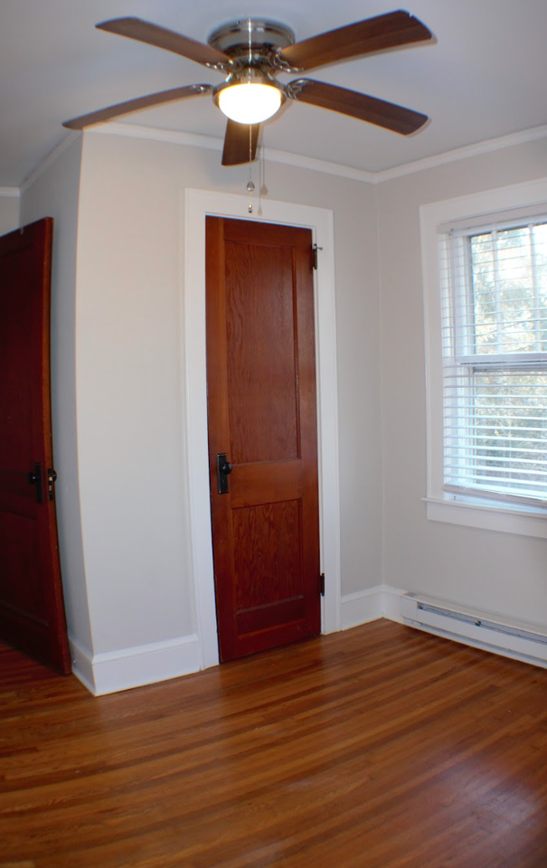 113 Ashwood Rd - Photo 4 of 16