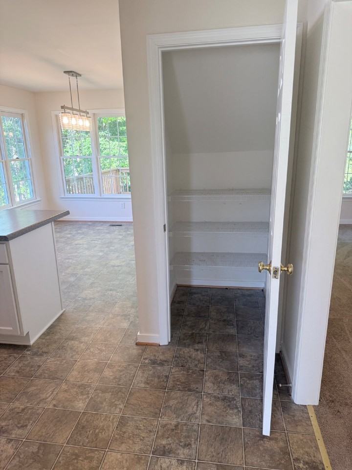 12521 Hillgate Ln - Photo 6 of 19