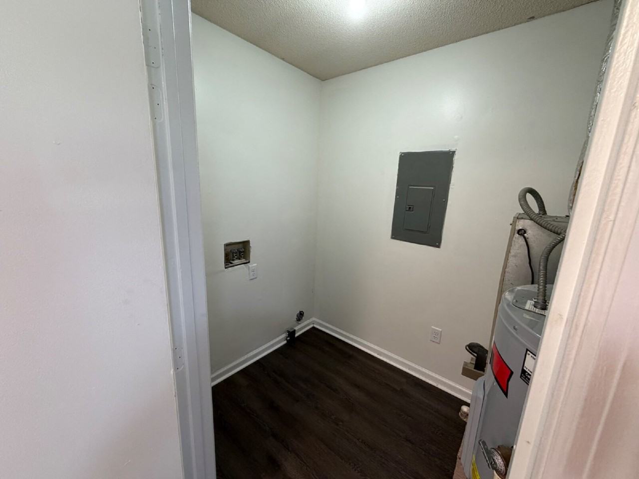 1460 Sunset Blvd Apt 6 - Photo 4 of 17