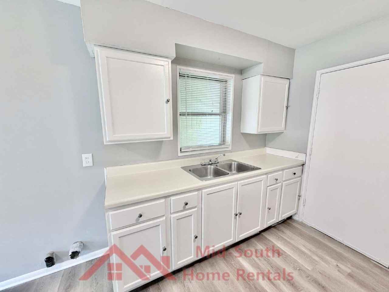 1730 Tahiti Ln - Photo 6 of 19