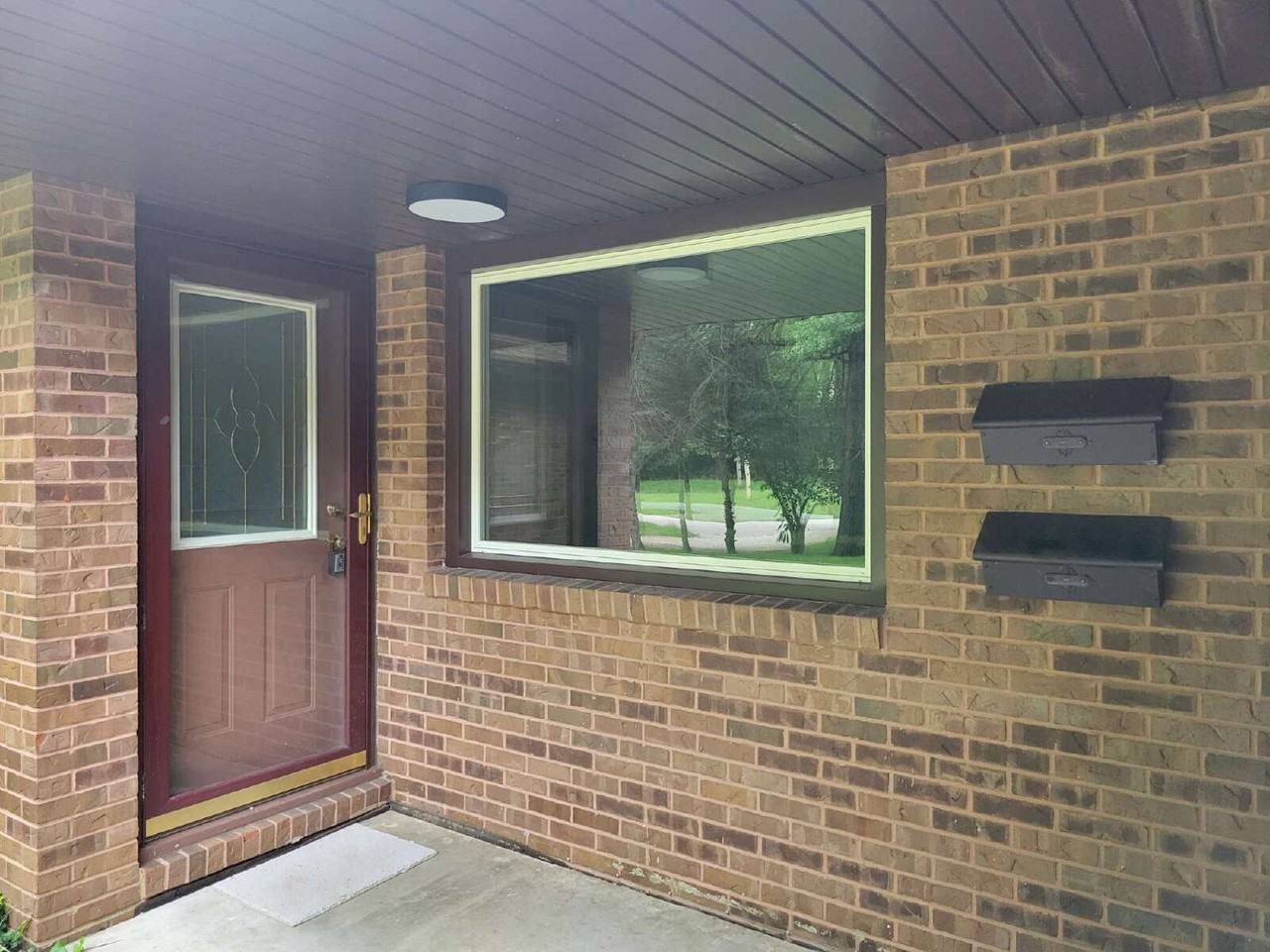 1906 E Hazel Dell Rd - Photo 2 of 15