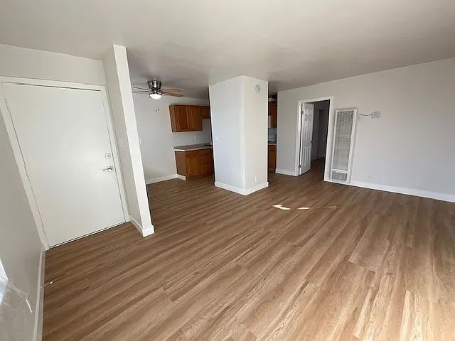 667 Glenfinnan Ave #C - Photo 5 of 17