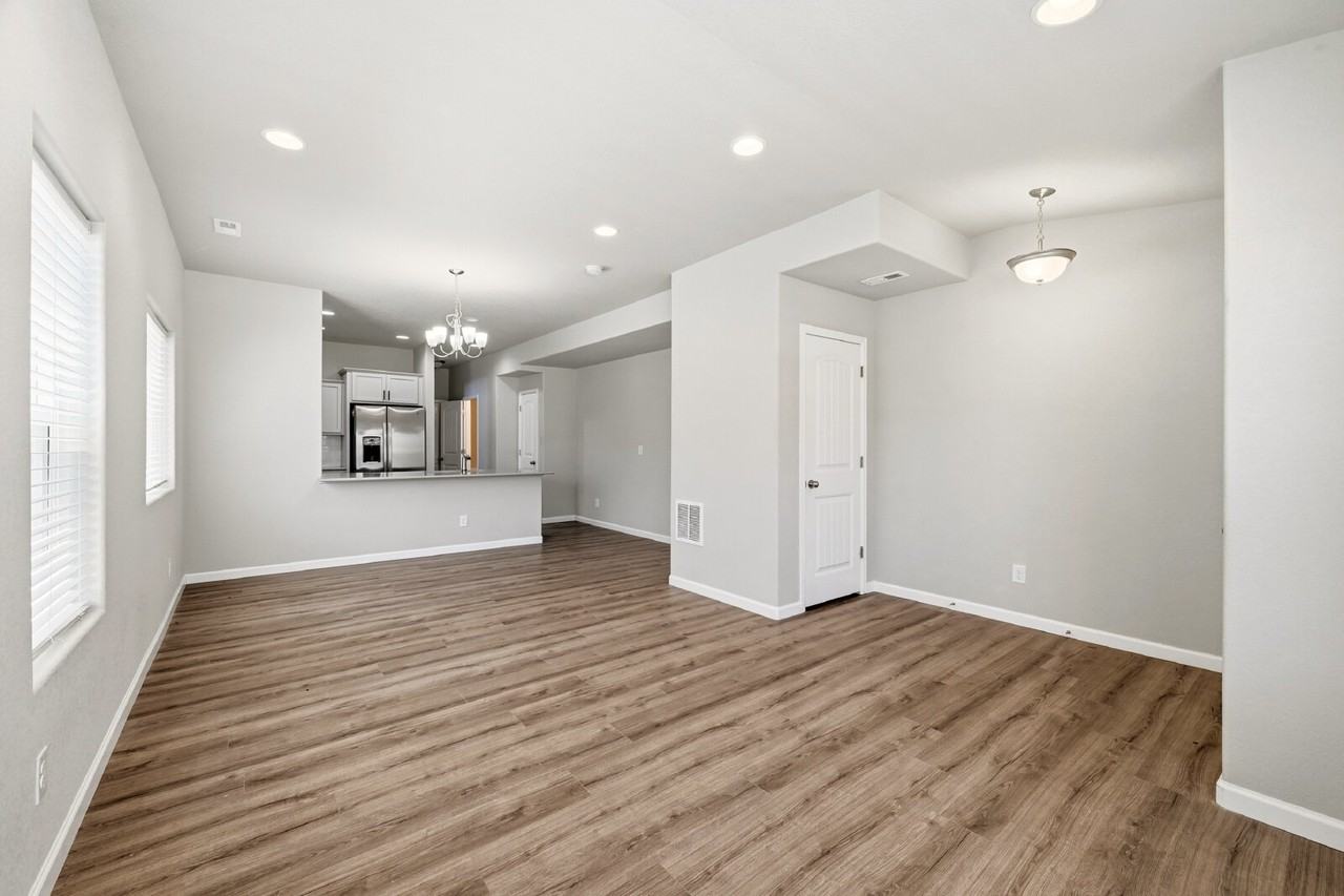 6235 White Wolf Pt - Photo 7 of 35