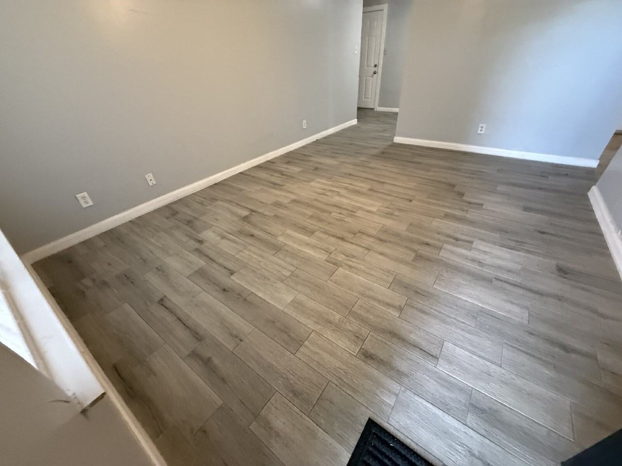 100 E Brown St - Photo 3 of 21