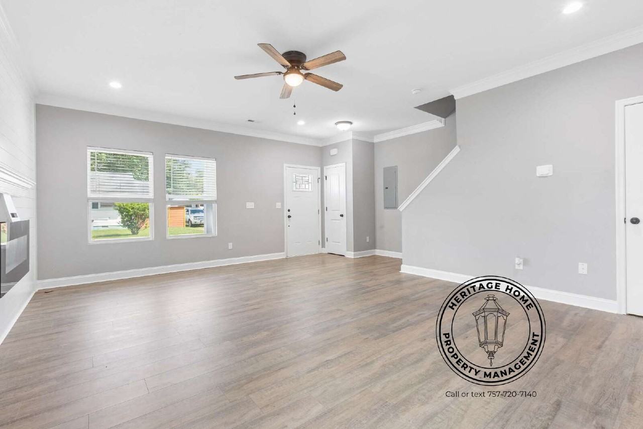 532 Harriett St - Photo 4 of 26