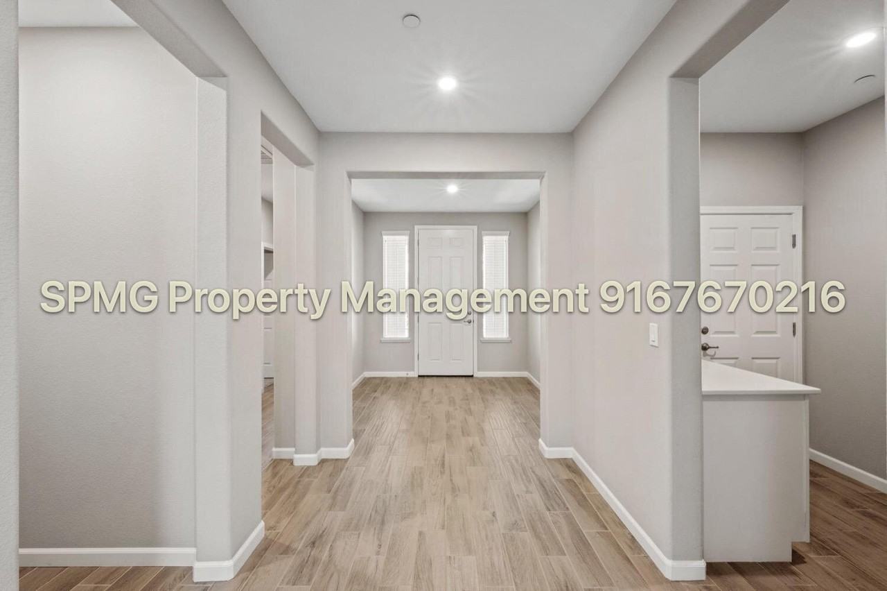 5649 Black Willow St - Photo 3 of 25
