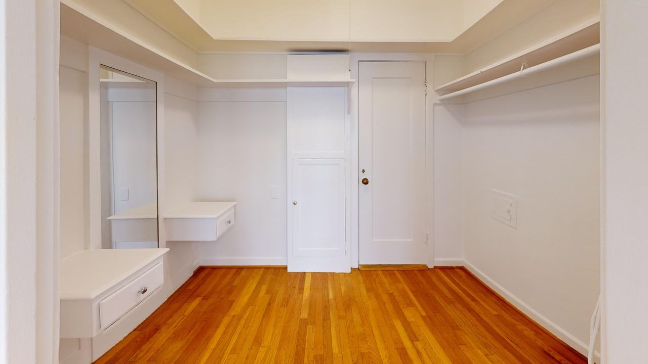 1735 Van Ness - Photo 3 of 25