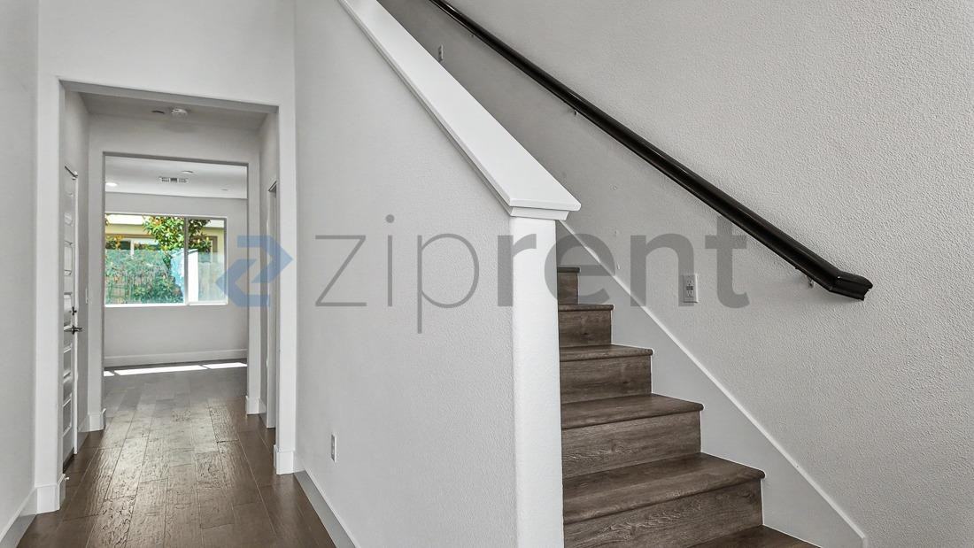 10568 Trill Way - Photo 4 of 50