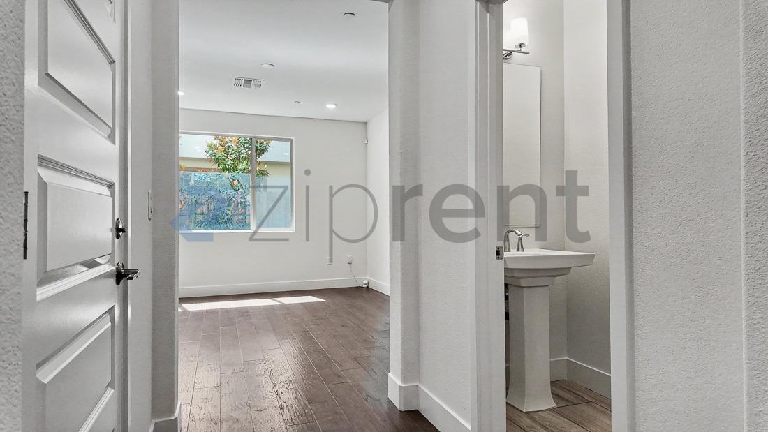 10568 Trill Way - Photo 5 of 50