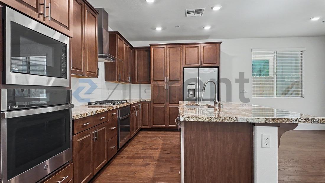 10568 Trill Way - Photo 7 of 50