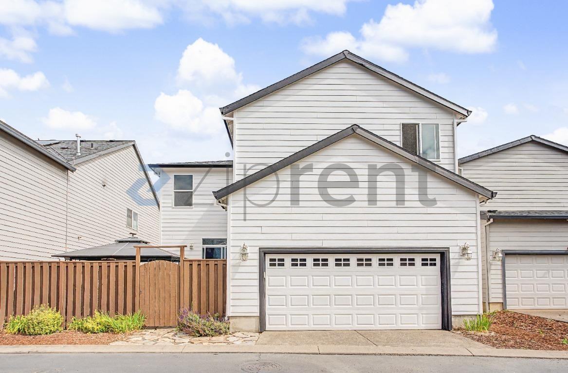 6138 Se Thornapple St - Photo 5 of 30