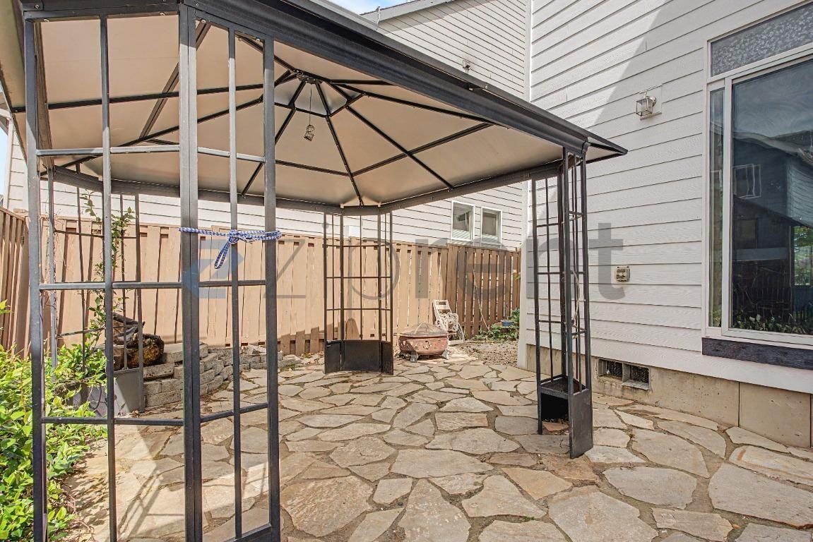 6138 Se Thornapple St - Photo 6 of 30