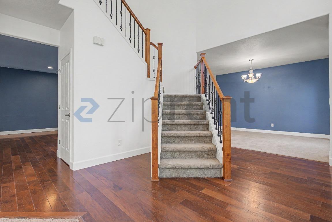 6138 Se Thornapple St - Photo 7 of 30