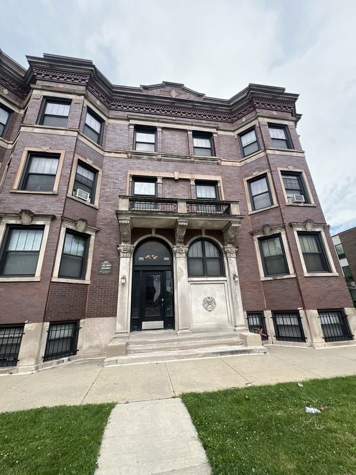 6408 S Harvard Ave #BF - Photo 3 of 7