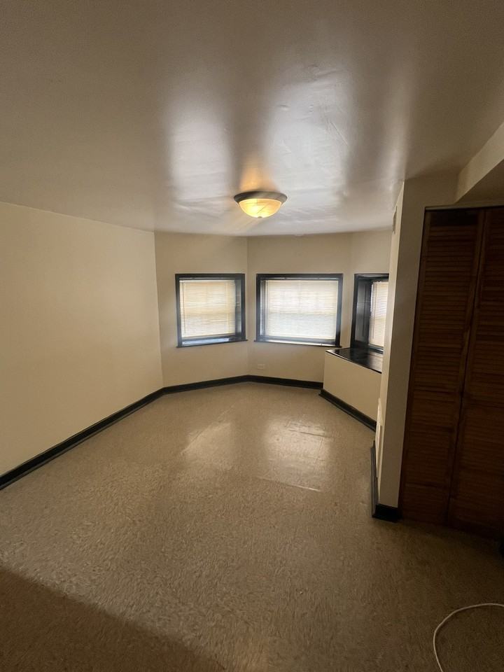 6408 S Harvard Ave #BF - Photo 4 of 7