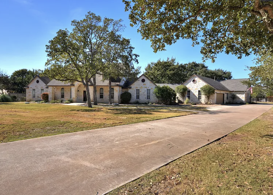 140 Oak Plaza Dr #NA - Photo 4 of 16
