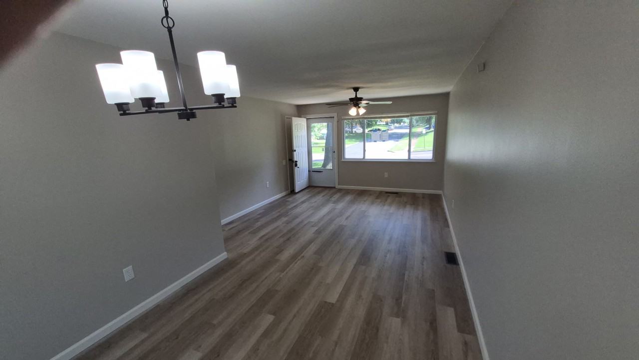 2505 Saint Catherine St #NA - Photo 3 of 8