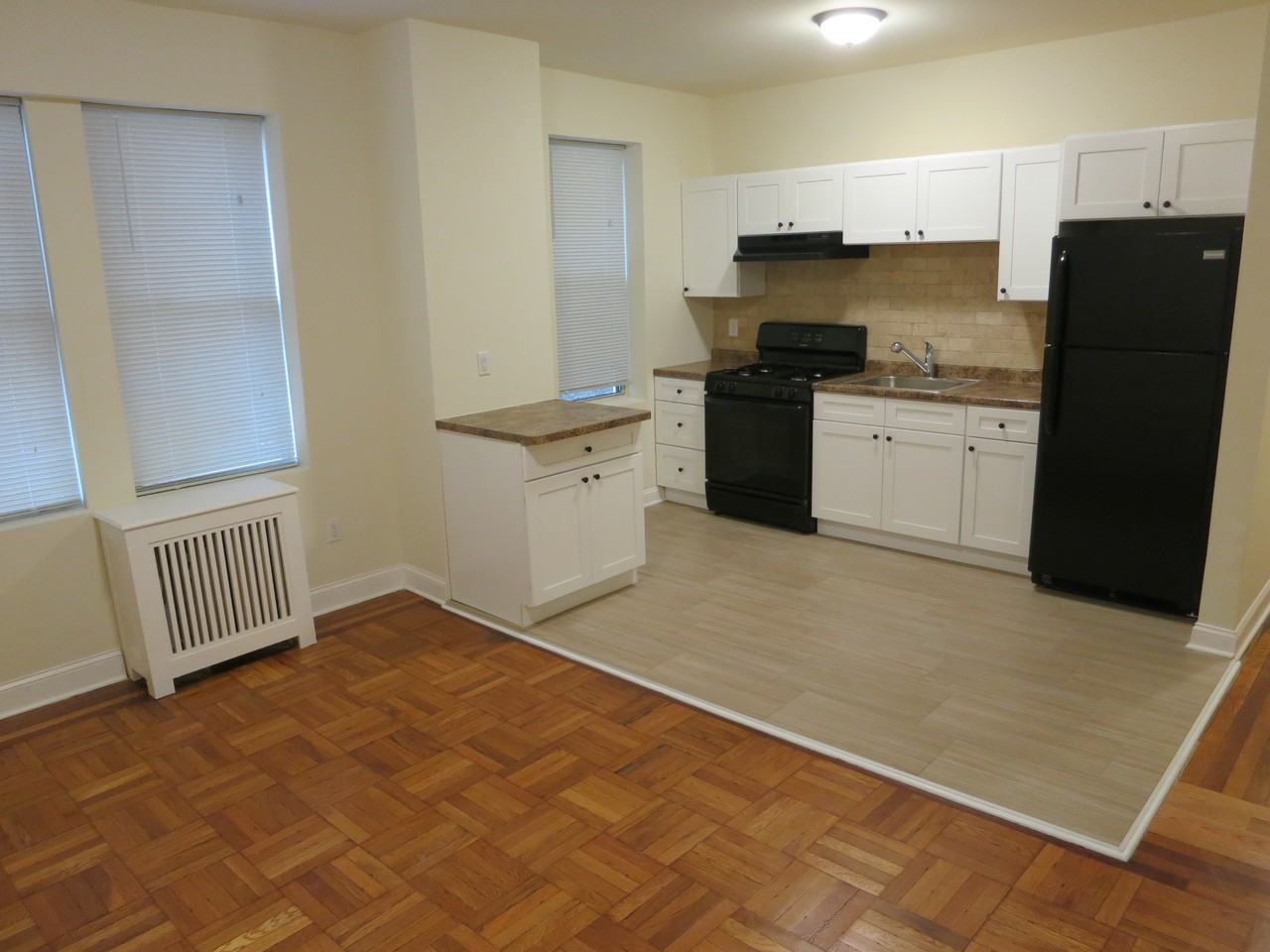 7512 Park Ave #6