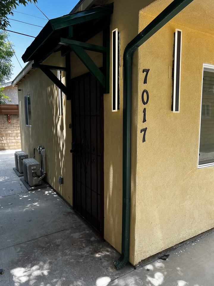 7017 Jamieson Ave #NA - Photo 5 of 16