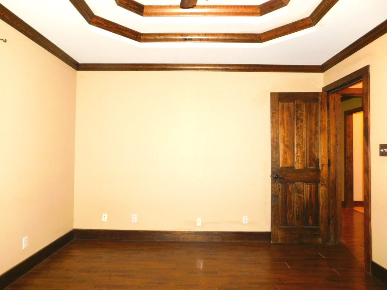 201 N Sherman Dr #NA - Photo 6 of 14
