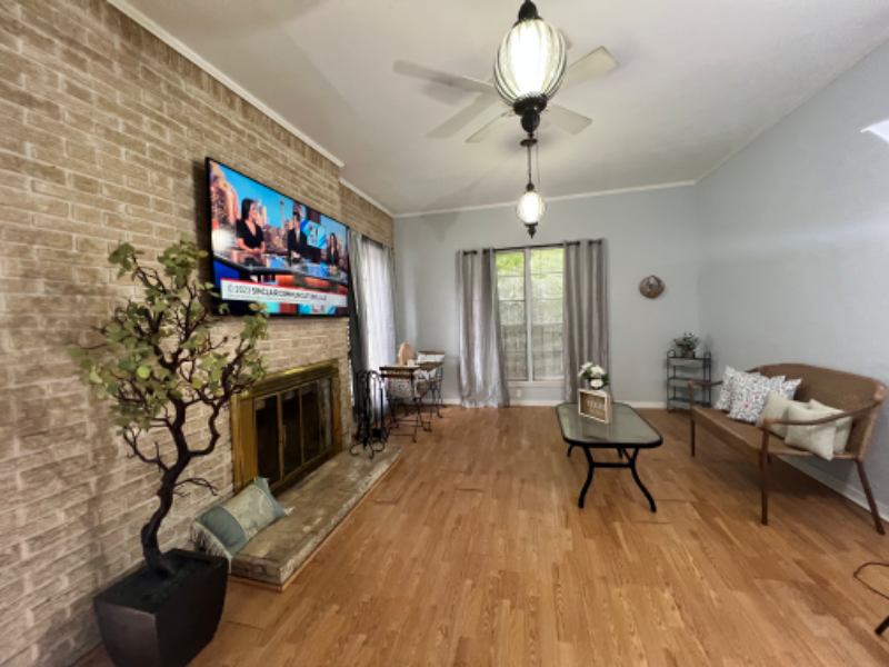 1603 W Rosewood Ave #A - Photo 5 of 16