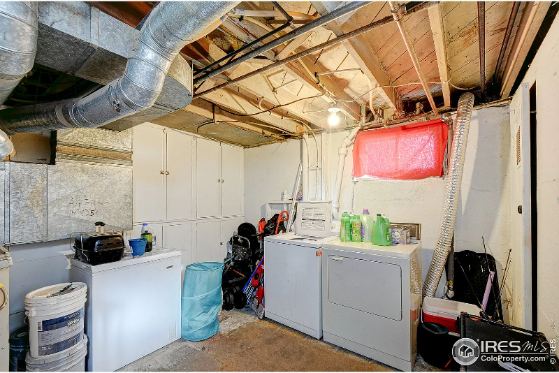 1617 6th Ave #B - Photo 6 of 12