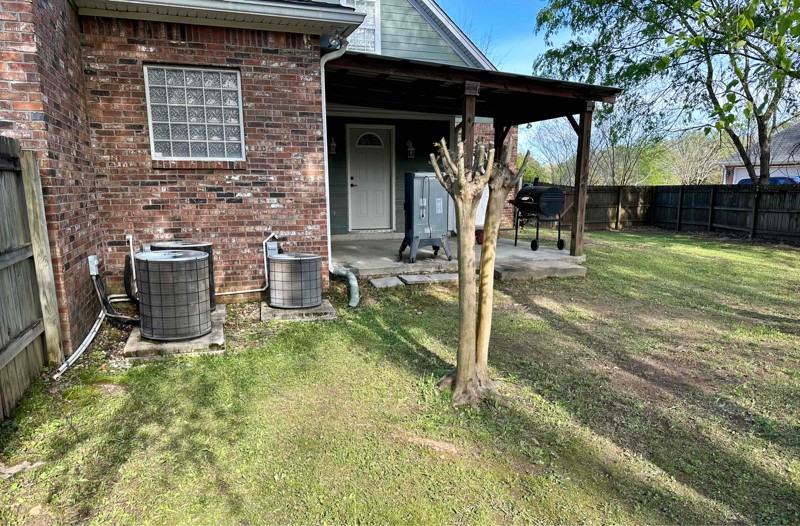 360 Indian Hills Dr - Photo 4 of 38