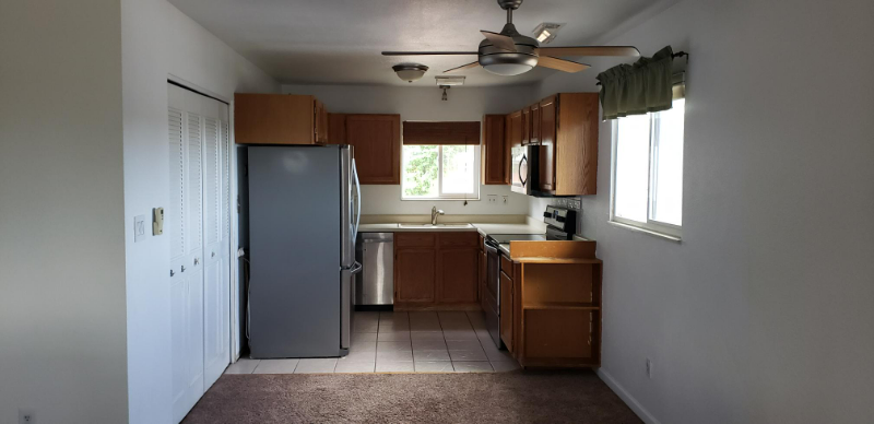 722 W Madison St - Photo 2 of 10