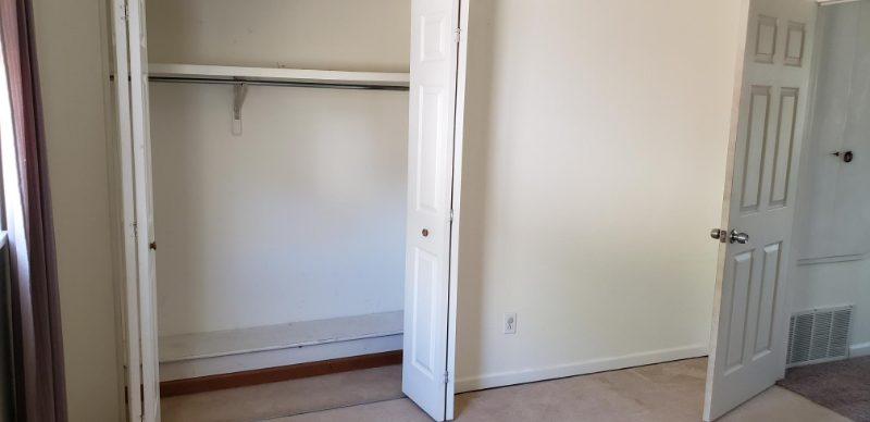 722 W Madison St - Photo 5 of 10