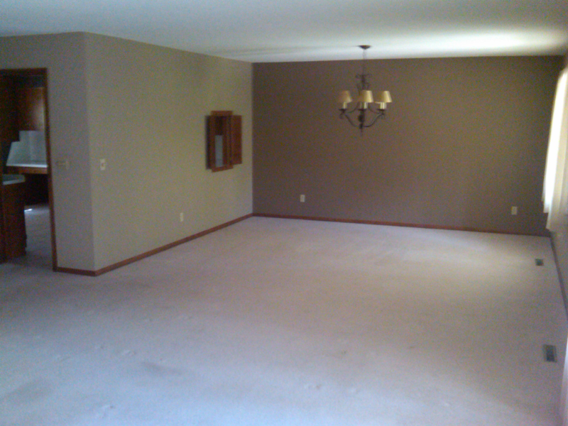 5317 Malibu Dr - Photo 4 of 13