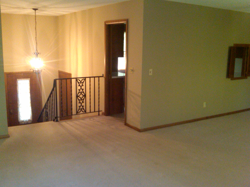 5317 Malibu Dr - Photo 6 of 13