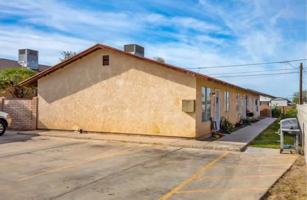 featured image of 2114 S Walnut Ave #3