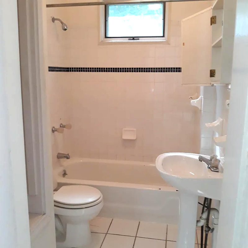 2215 Wheeler St #2 - Photo 4 of 10